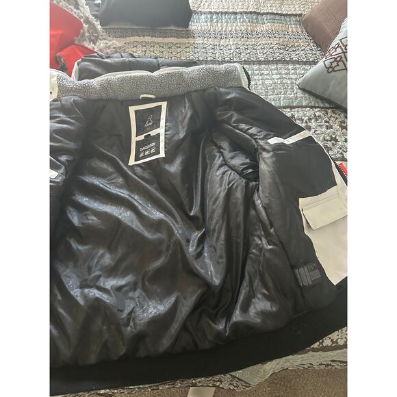 GUC Awakn Land White All Season Weather Jacket Water/Wind Resistant Size Large - Picture 7 of 8